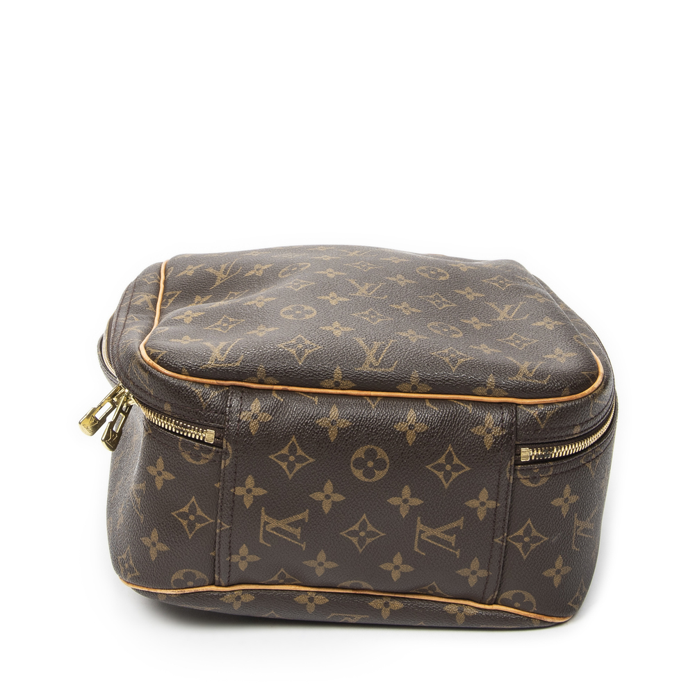 Louis Vuitton Excursion - Picture 6 of 10